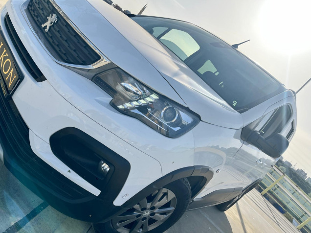Peugeot Rifter Kiralama | Geniş Aile Aracı | Falkon Filo