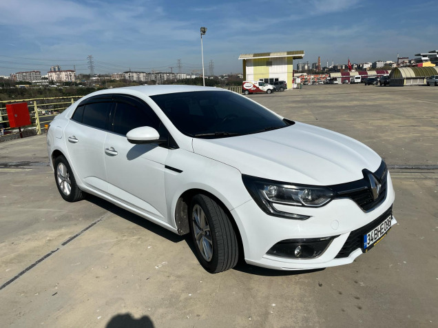 Renault Megane 4 Dizel Otomatik Kiralama | Konforlu Sedan | Falkon Filo